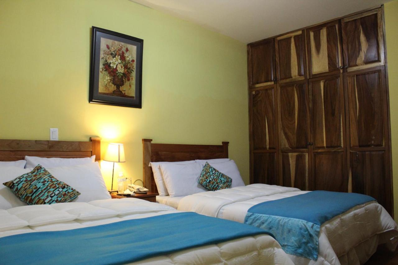 Hotel Villa Antigua San Salvador Esterno foto