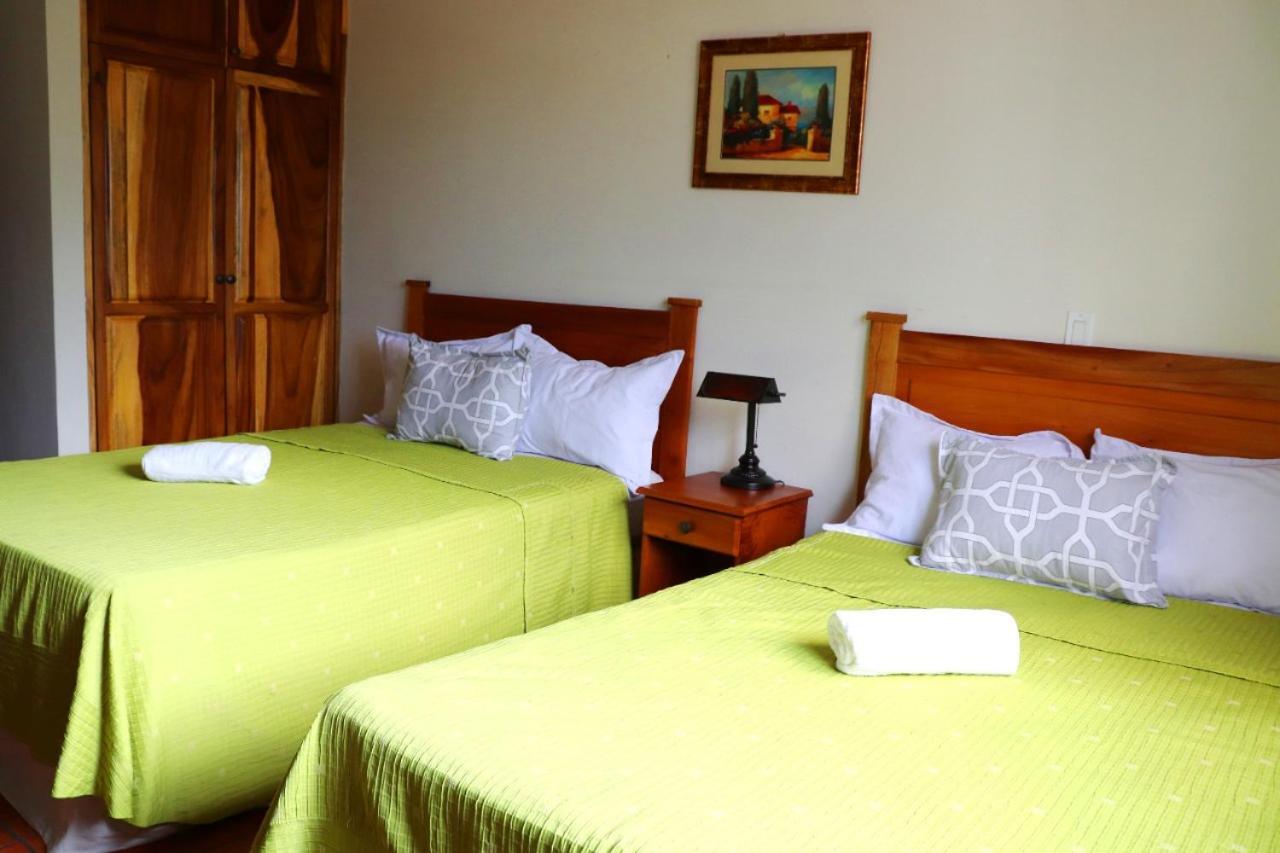 Hotel Villa Antigua San Salvador Esterno foto